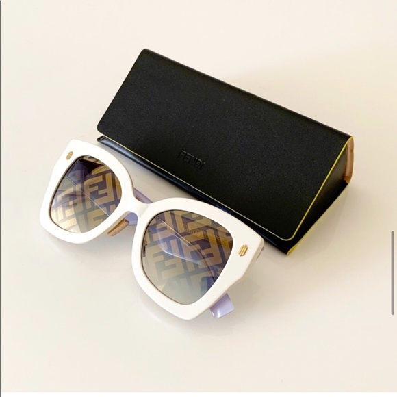 Fendi Accessories - 🔥NEW SHOW STOPPER FENDI SUNGLASSES 🔥